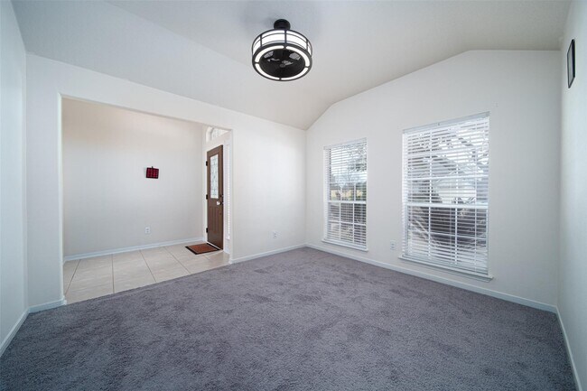 Foto del edificio - 20547 Upland Fair Ln