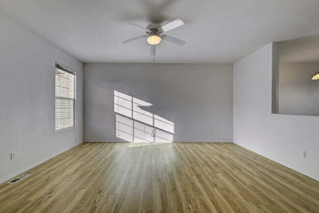 Foto del edificio - 10535 Country Park Point