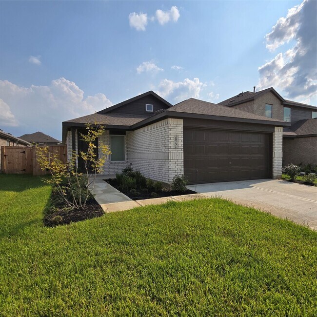 Building Photo - 28751 Texas Plns Dr