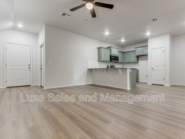 Foto del edificio - 1515 Pavy Pkwy