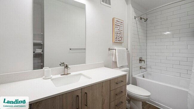 Building Photo - 2800 Milan Ct