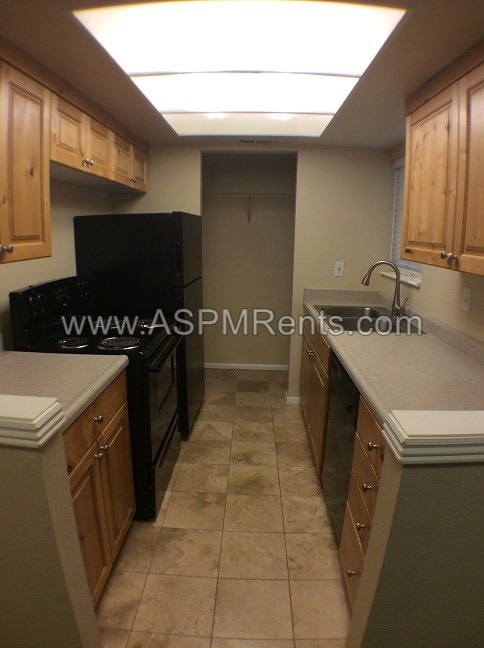 Building Photo - 1281 E Ridge Meadow Ln