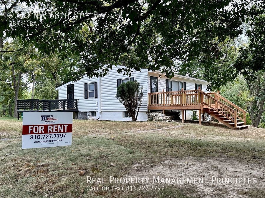 Primary Photo - Completely Renovated 2 Bedroom 1 Bath Home!!