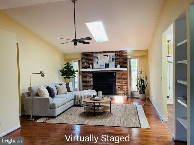 Foto del edificio - 200 Pine Valley Rd