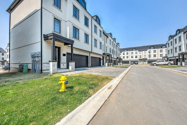Building Photo - 435 Callaway Rd