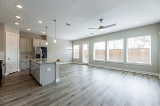 Building Photo - 10981 Swang Link Dr