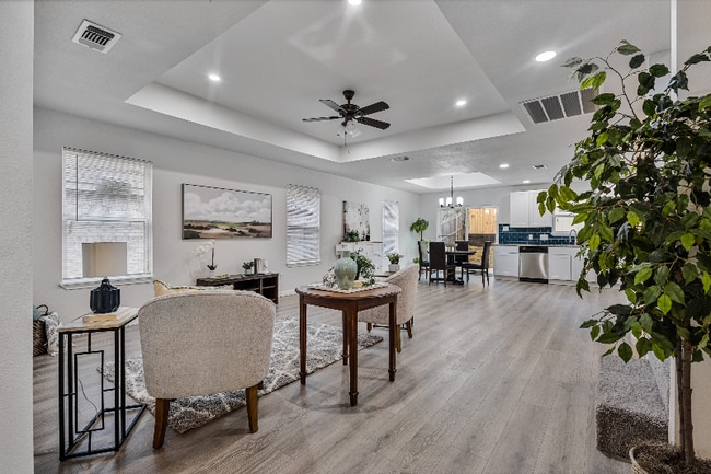 Foto del edificio - 1009 N Barrett Ave