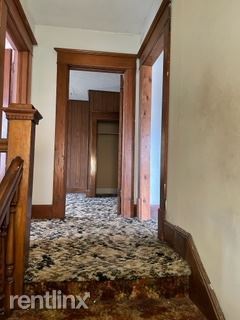 Foto del edificio - 5 br, 2 bath House - 204 East 5th Street