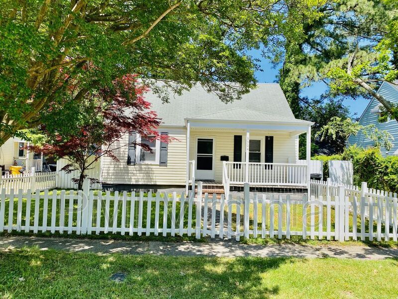 Primary Photo - 3304 Dartmouth St