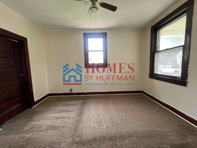 Building Photo - One Bedroom House | Now Available
