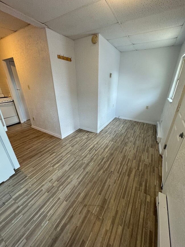 Foto del edificio - ONE BEDROOM STUDIO Apartment