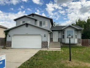 Building Photo - 3359 W Rose Hollow Ln