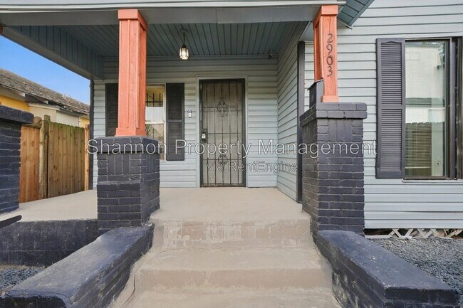 Foto del edificio - 2903 Burkett St.