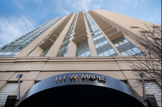 Building Photo - 111 W Maple St