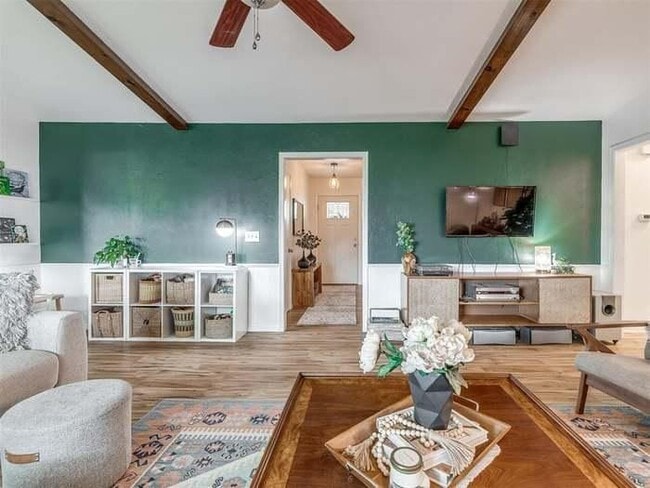 Building Photo - 1205 S Gemini Rd