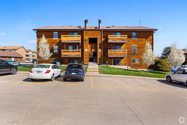 Building Photo - 335 Wright St