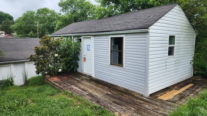 Building Photo - Remodeled 1 bedroom, standalone unit
