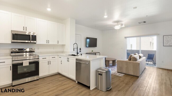 Foto del edificio - 2555 N Rancho Dr