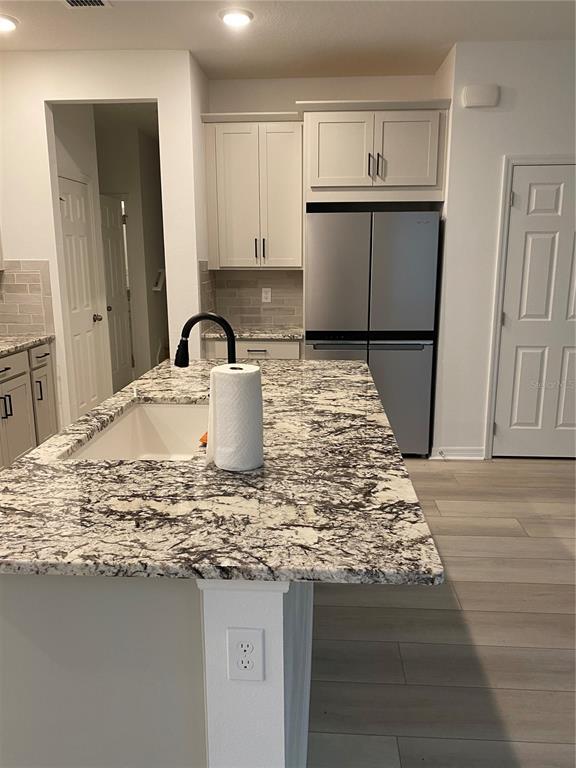 Foto del edificio - 2581 Royal Jasmine Ct