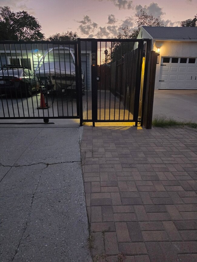 Photo - 7415 Beckford Ave (Reseda, CA) House