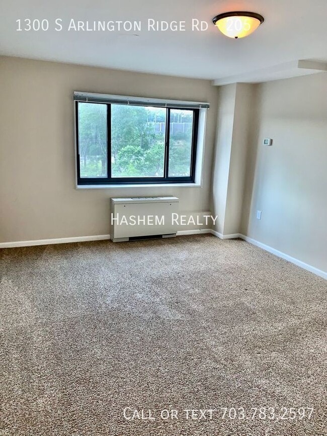 Building Photo - 1300 S Arlington Ridge Rd