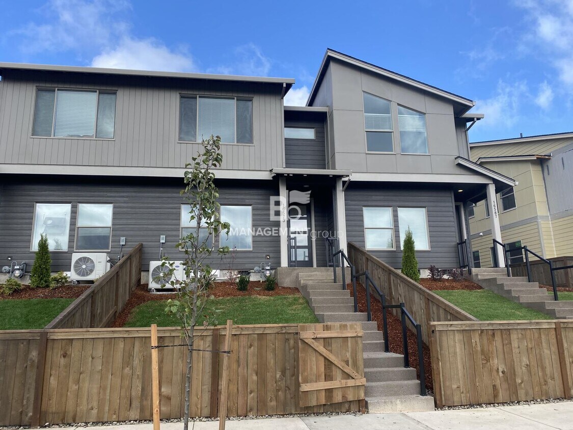 16573 SE Sunshower Pl, Happy Valley, OR 97086 House Rental in Happy