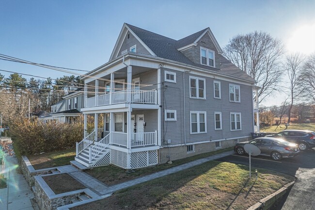 Building Photo - 220 Loring Ave