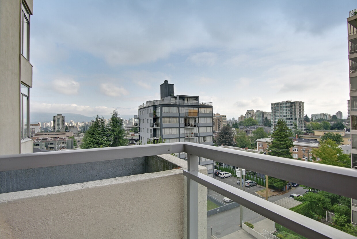 Building Photo - Shaughnessy House