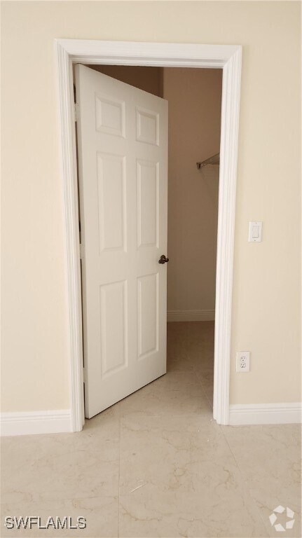 Building Photo - 749 Harfleur Ct