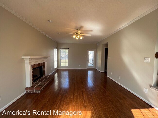 Building Photo - 3 br, 3 bath House - 226 Chadwick Lane