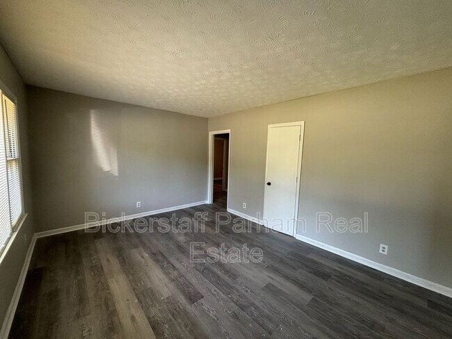 Foto del edificio - 1459 Ivan Ave
