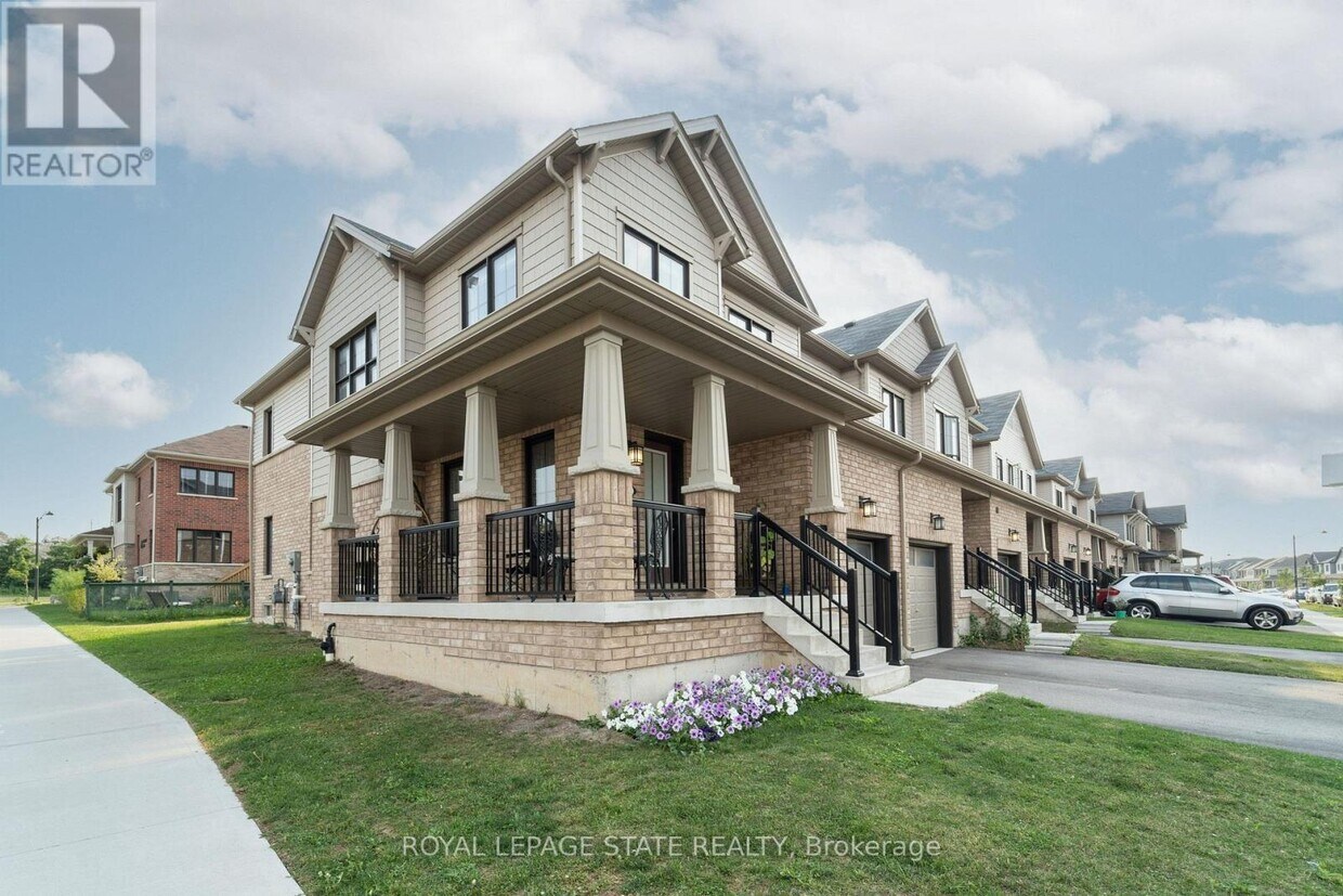 Building Photo - 65 Prestwick St