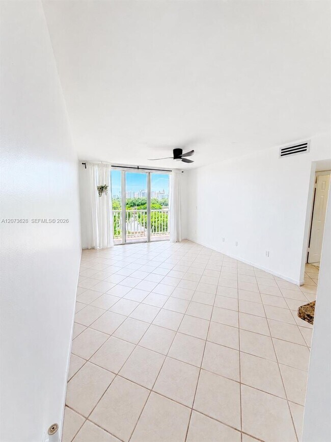 Foto del edificio - 3551 SW 9th Terrace