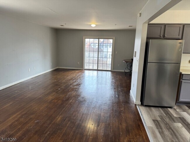 Foto del edificio - 39 Hedden Terrace