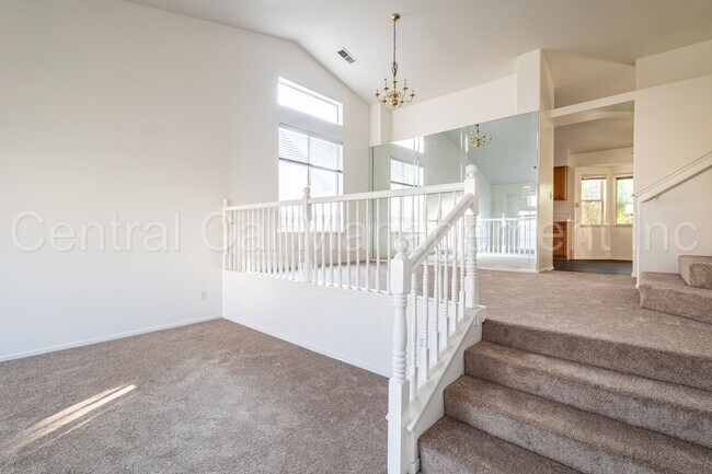 Foto del edificio - 4 Bedroom/2.5 Bath Home located in RiverLakes - $2645 Per month!