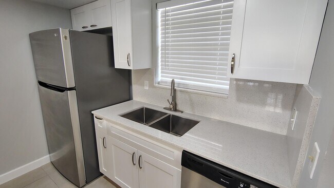 Foto del edificio - 6331 La Costa Dr