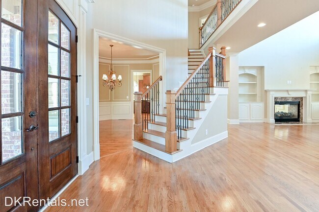 Building Photo - 5 br, 4.5 bath House - 1833 Lake Ebenezer Tr