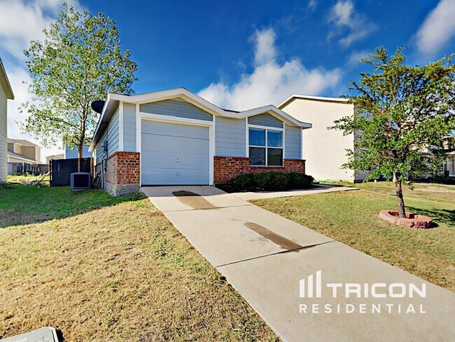 Building Photo - 1712 Vineridge Ln