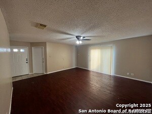 Foto del edificio - 6871 Cypress Mist Dr