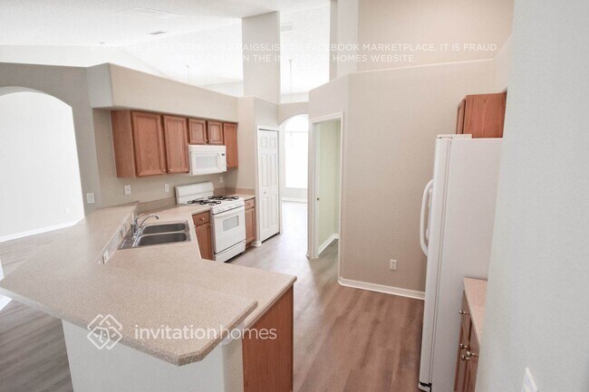 Foto del edificio - 15719 Heron Hill St