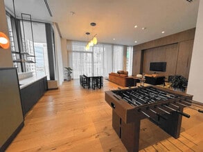 Building Photo - 11 NE 6th St