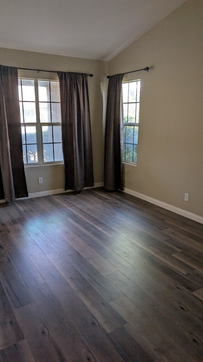 Front Room - 5621 Grand Prix Ct