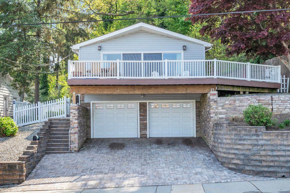 Foto principal - 193 Navesink Ave