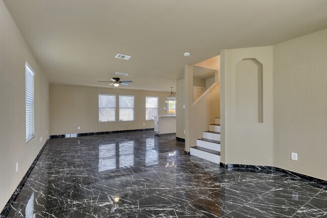 Building Photo - 5819 Providence Oak