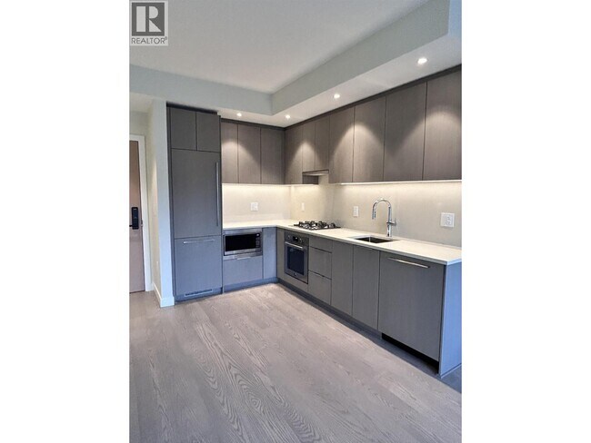 Photo du bâtiment - 6138 Birney Ave