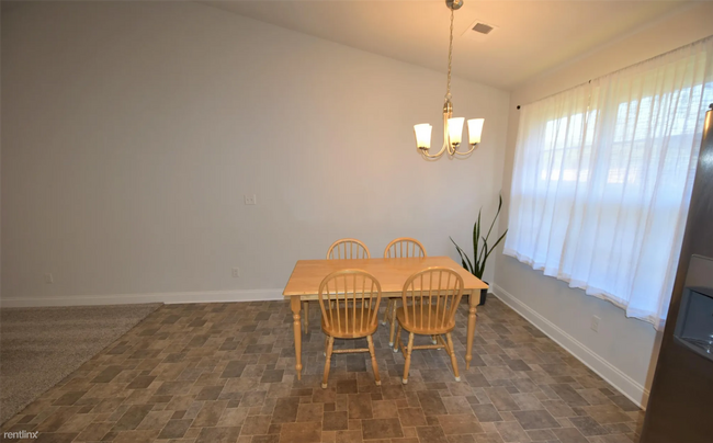 Foto del edificio - 3 br, 2 bath House - 7911 Allen Glen Lane