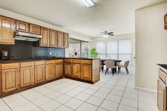 Building Photo - 1538 Ainsdale Dr