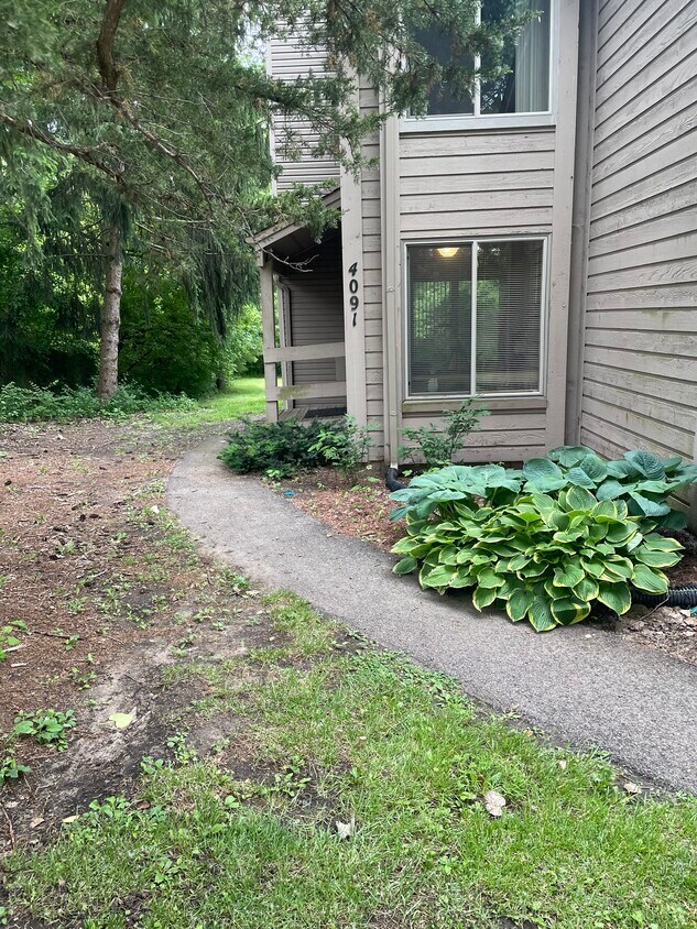 4091 Applewood Ln Unit 4091, Loves Park, IL 61111 Apartments in Loves