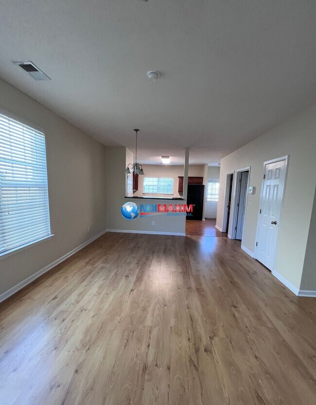 Foto del edificio - Nice townhome in Jonesboro