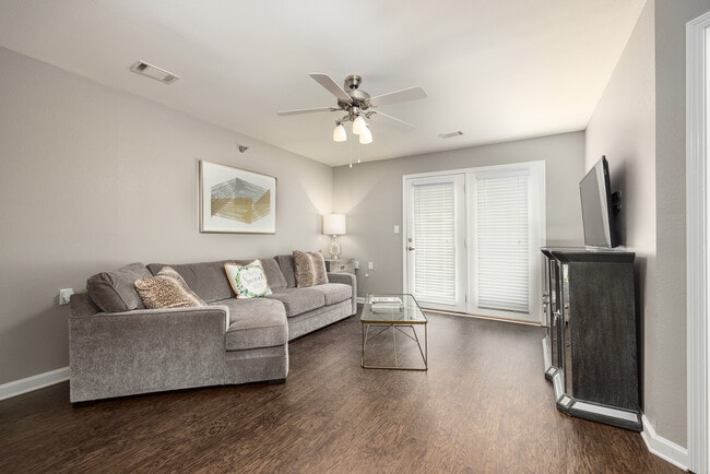 Building Photo - 73TwentyFive